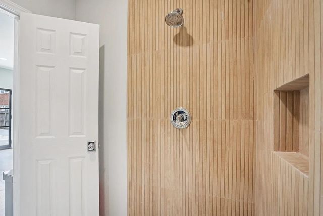 1410 Elliott Street A, Houston, TX 77023