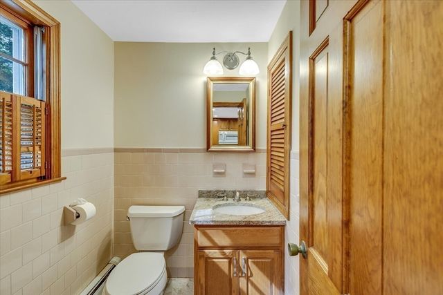 4 Sea Meadow Dr, Sandwich, MA 02563