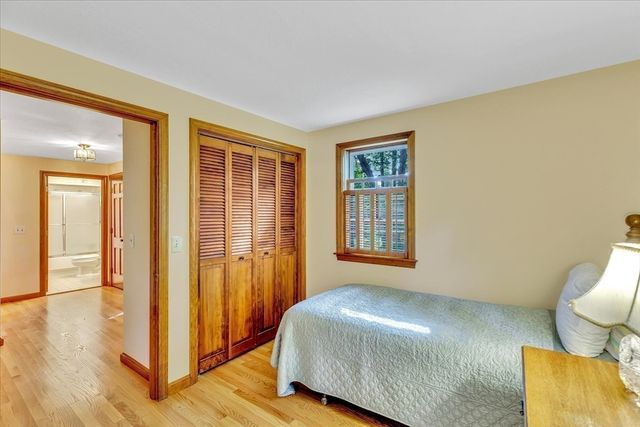 4 Sea Meadow Dr, Sandwich, MA 02563