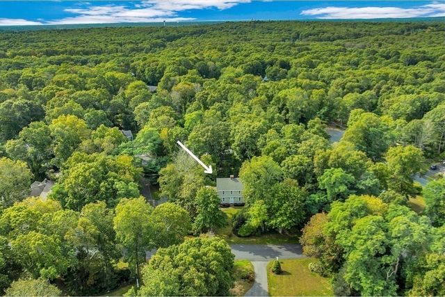 4 Sea Meadow Dr, Sandwich, MA 02563