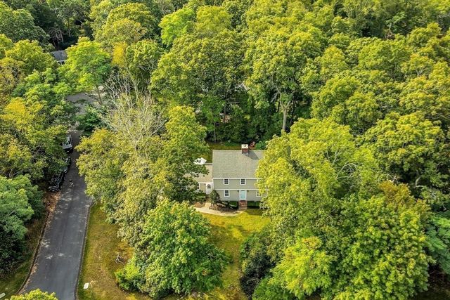 4 Sea Meadow Dr, Sandwich, MA 02563