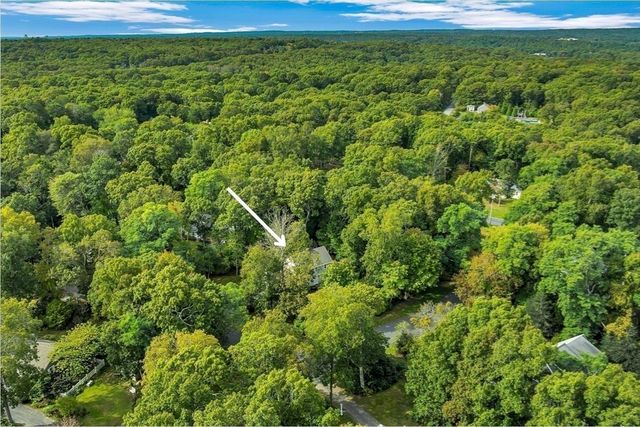 4 Sea Meadow Dr, Sandwich, MA 02563