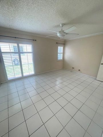 1328 Bayview Circle, Weston, FL 33326