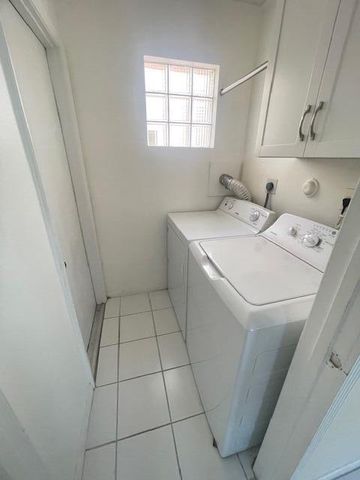 1328 Bayview Circle, Weston, FL 33326