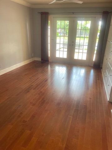 1328 Bayview Circle, Weston, FL 33326