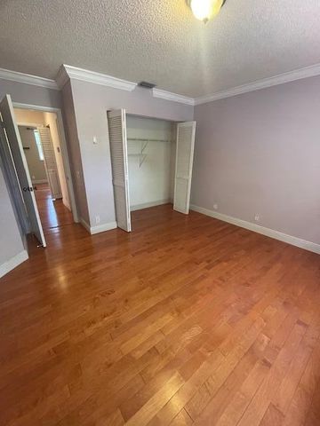 1328 Bayview Circle, Weston, FL 33326