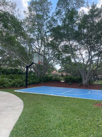 1328 Bayview Circle, Weston, FL 33326