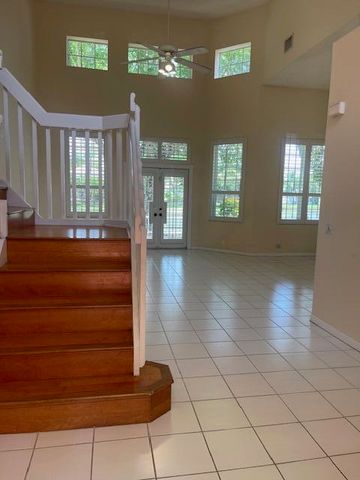 1328 Bayview Circle, Weston, FL 33326