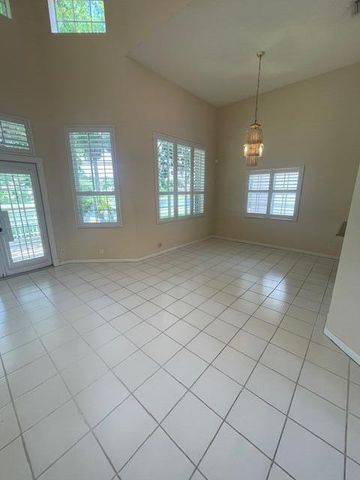 1328 Bayview Circle, Weston, FL 33326