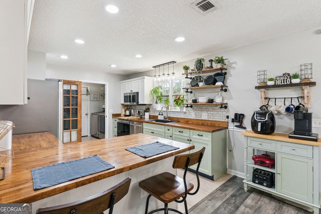 546 Emanuel Church Road, Brunswick, GA 31523