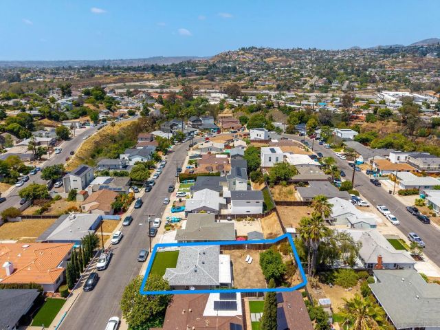 5205 Tipton St, San Diego, CA 92115