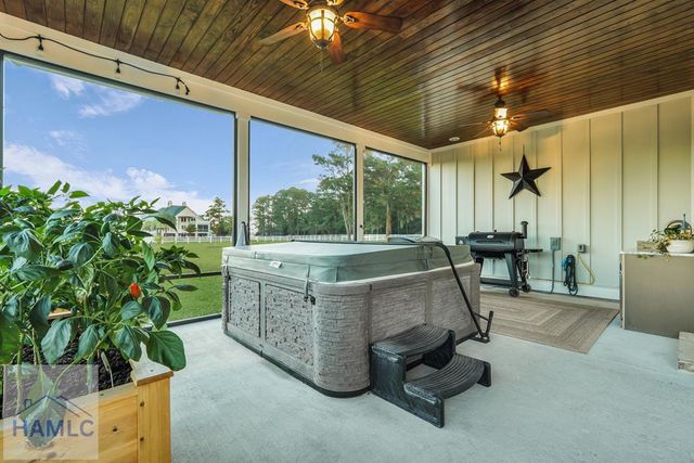 1354 Lake Pamona Road, Midway, GA 31320