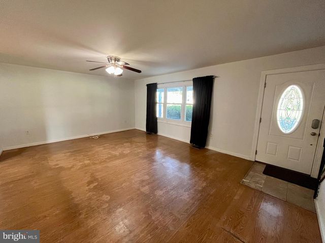 35 MEDALLION LN, Willingboro, NJ 08046