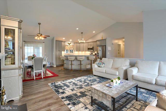 26 RYE LN, Palmyra, PA 17078