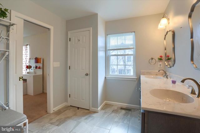 26 RYE LN, Palmyra, PA 17078