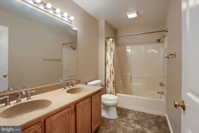 26 RYE LN, Palmyra, PA 17078