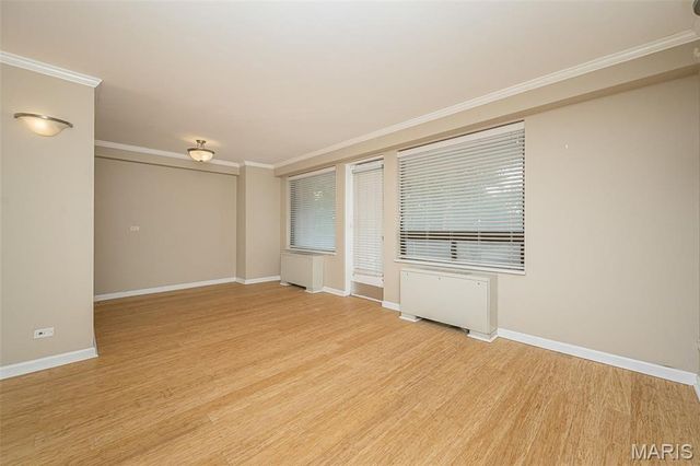 4466 W Pine Boulevard 2E, St Louis, MO 63108