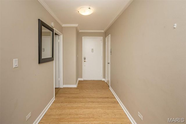 4466 W Pine Boulevard 2E, St Louis, MO 63108