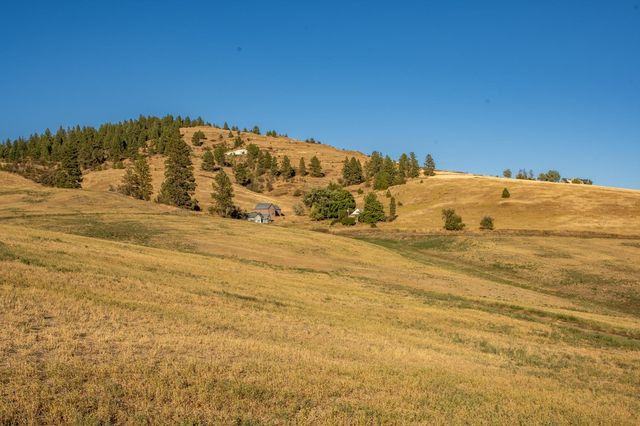 10900 S Silver Hill Rd, Spokane, WA 99223