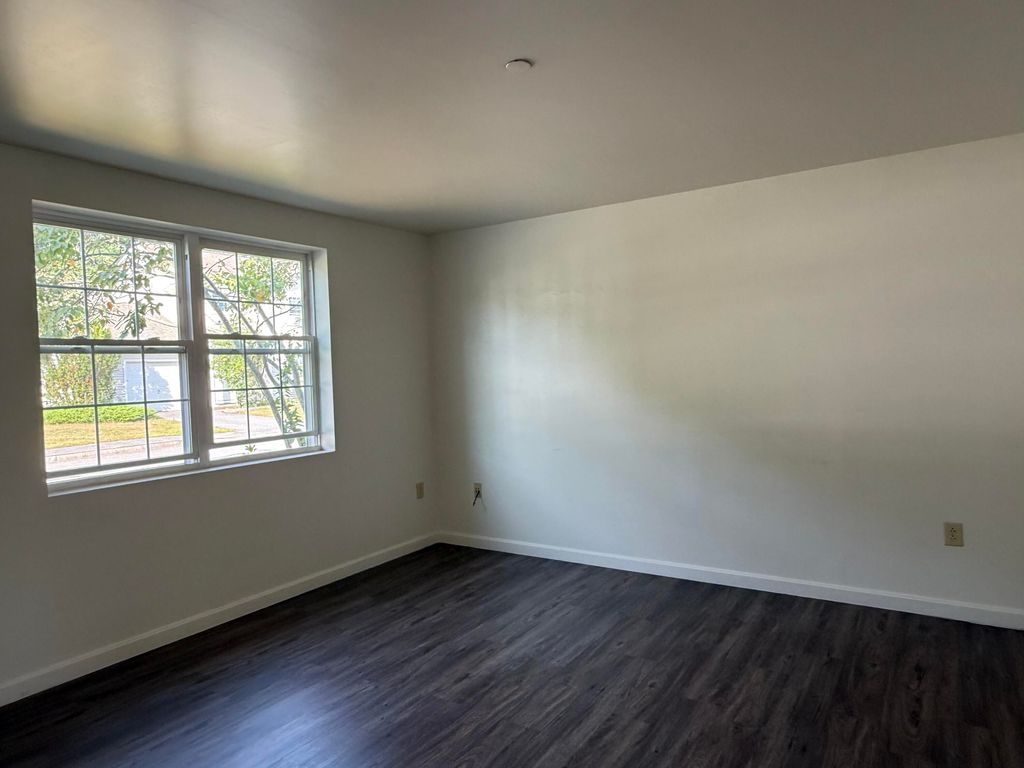 21 Guadalcanal Drive 21, Brunswick, ME 04011 — photo 2