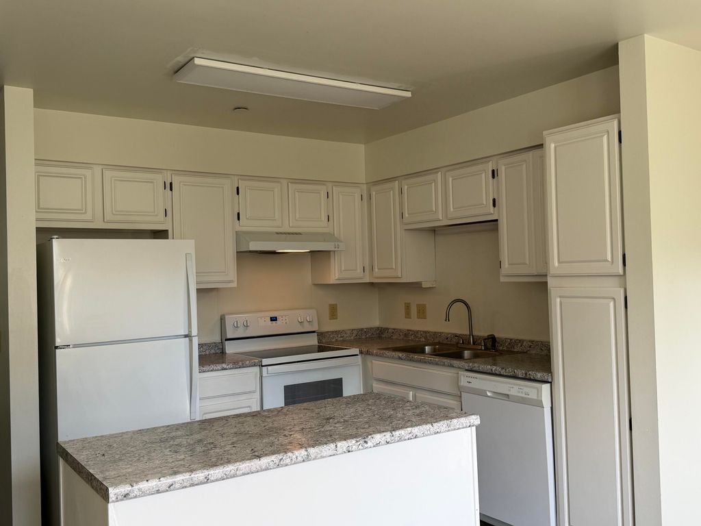 21 Guadalcanal Drive 21, Brunswick, ME 04011 — photo 5
