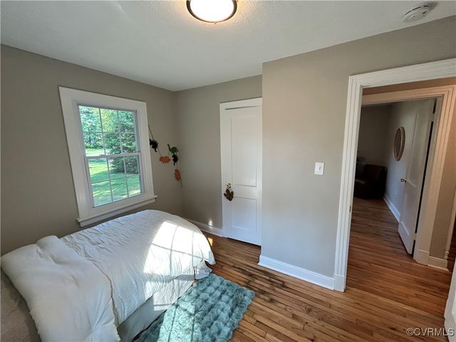 6039 Glenway Dr, Richmond, VA 23225