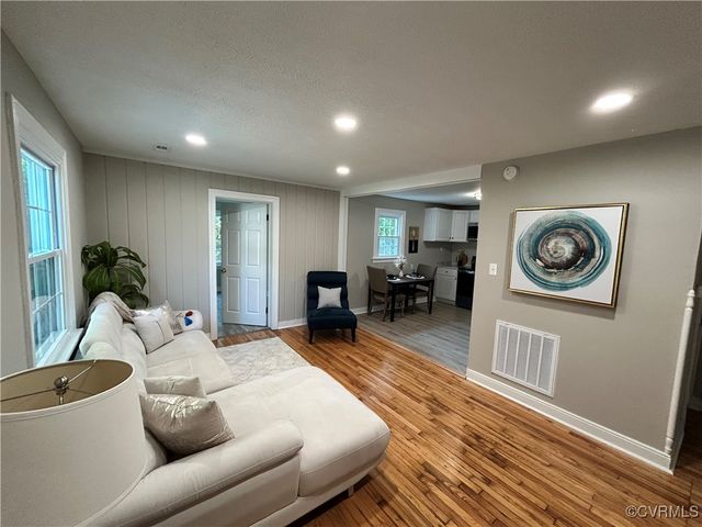 6039 Glenway Dr, Richmond, VA 23225