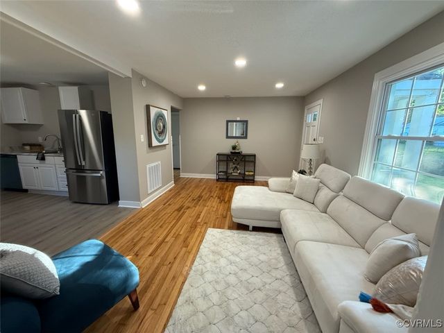 6039 Glenway Dr, Richmond, VA 23225