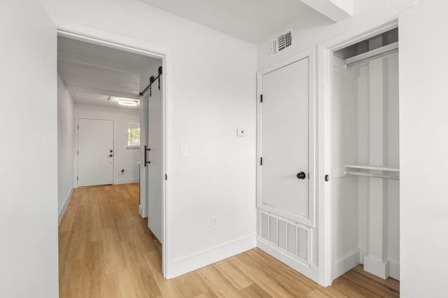 7929 Gault ST 200, Austin, TX 78757