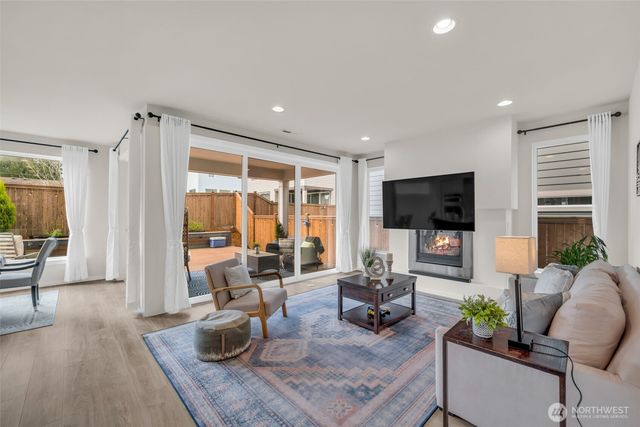 10822 17th Place SE, Lake Stevens, WA 98258