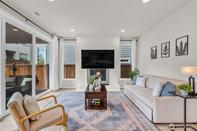 10822 17th Place SE, Lake Stevens, WA 98258