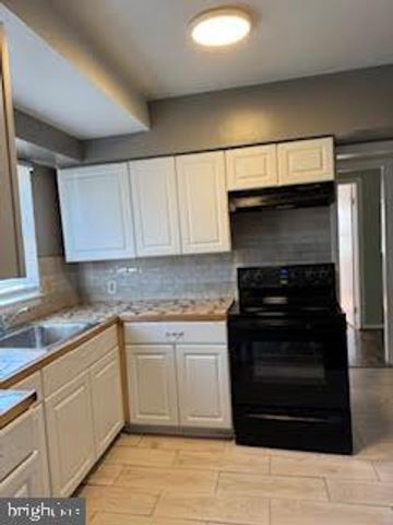 452 ACTON ST, Front Royal, VA 22630