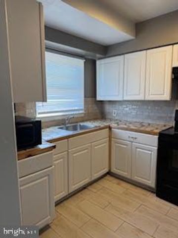 452 ACTON ST, Front Royal, VA 22630