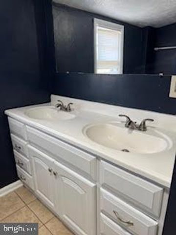452 ACTON ST, Front Royal, VA 22630