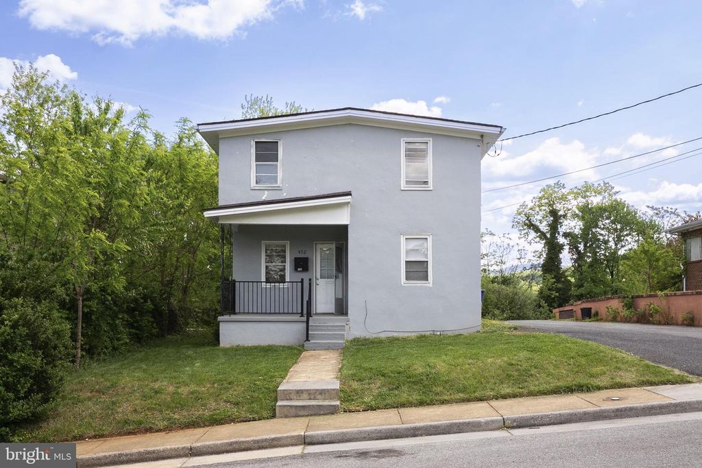 452 ACTON ST, Front Royal, VA 22630