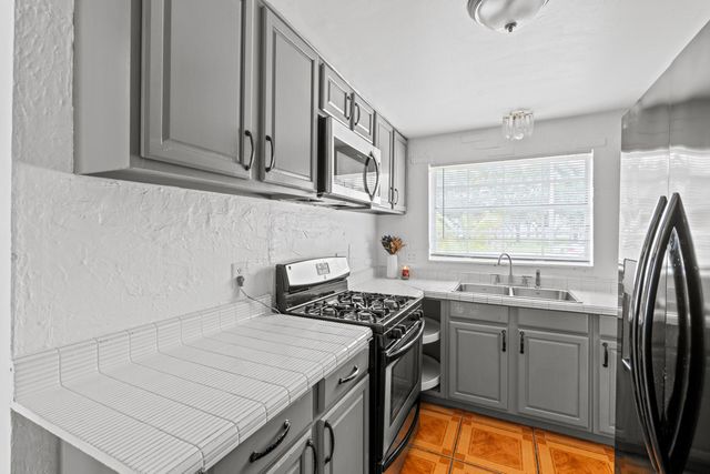 3700 N Australian Avenue, West Palm Beach, FL 33407