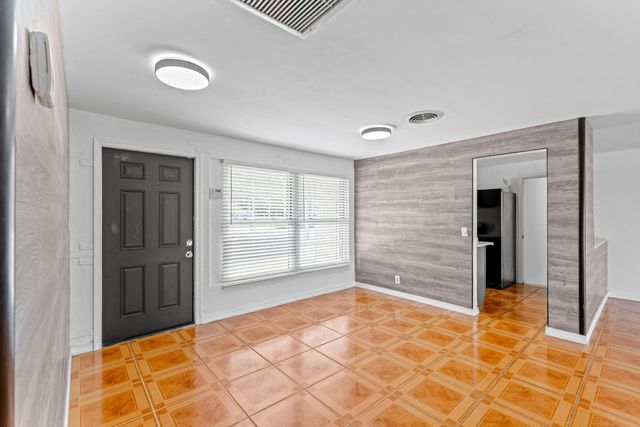 3700 N Australian Avenue, West Palm Beach, FL 33407