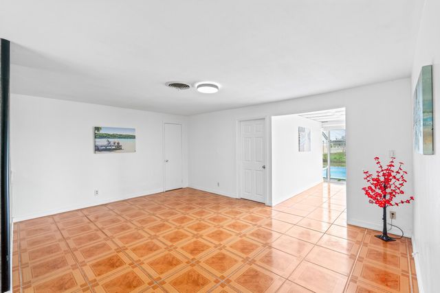 3700 N Australian Avenue, West Palm Beach, FL 33407