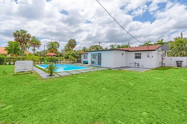 3700 N Australian Avenue, West Palm Beach, FL 33407