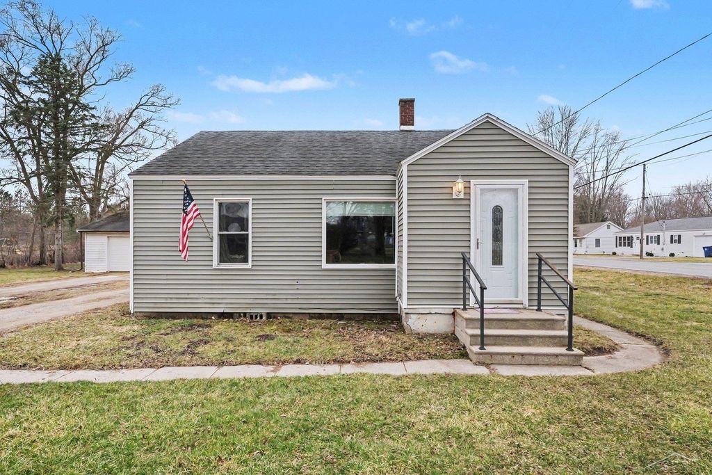 6264 Mckinley Street, Bridgeport, MI 48722