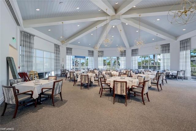 9729 Everglades DR, Naples, FL 34120