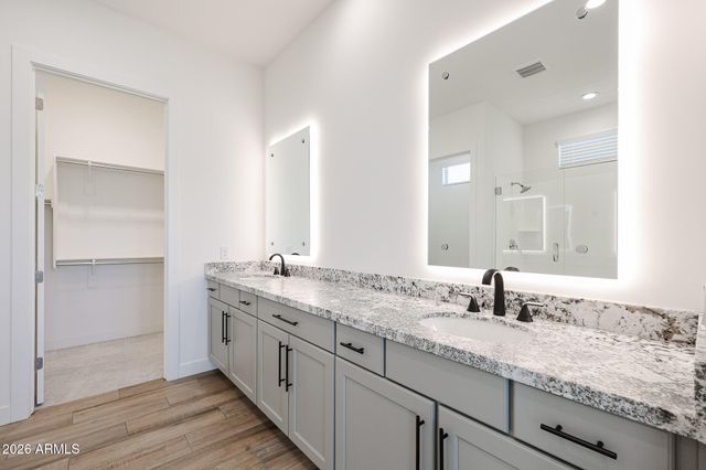 17383 W GUTHRIE Street, Surprise, AZ 85388