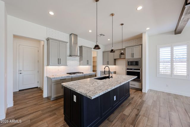 17383 W GUTHRIE Street, Surprise, AZ 85388