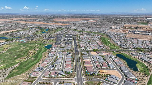17383 W GUTHRIE Street, Surprise, AZ 85388