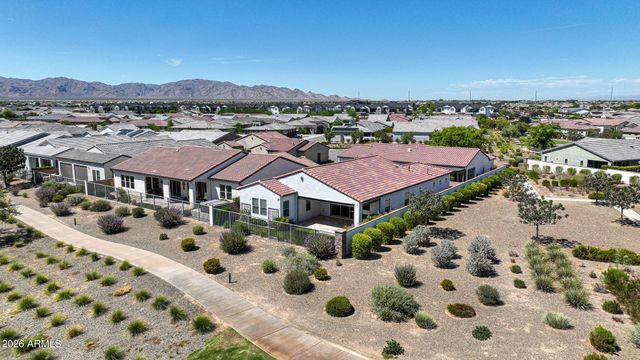 17383 W GUTHRIE Street, Surprise, AZ 85388