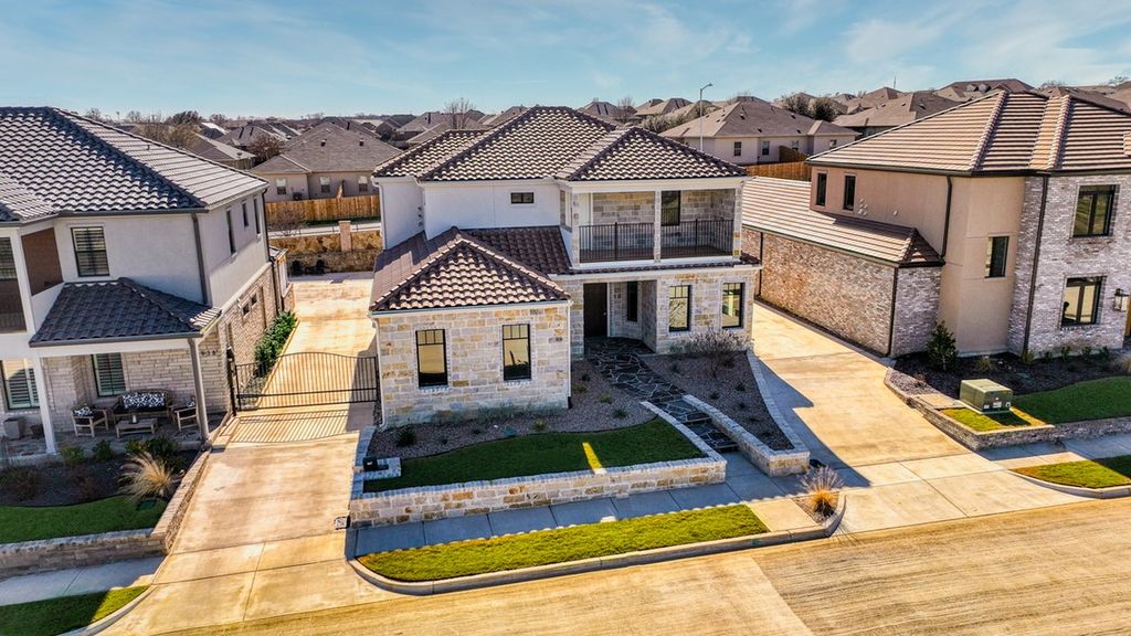 936 El Dorado Street, Weatherford, TX 76086