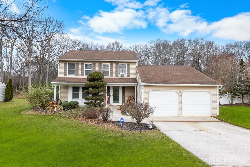 4 Old Bridge Plaza, Old Bridge, NJ 08857
