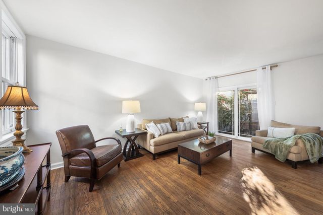 4 RAINEY CT, Philadelphia, PA 19103