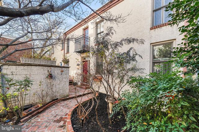 4 RAINEY CT, Philadelphia, PA 19103