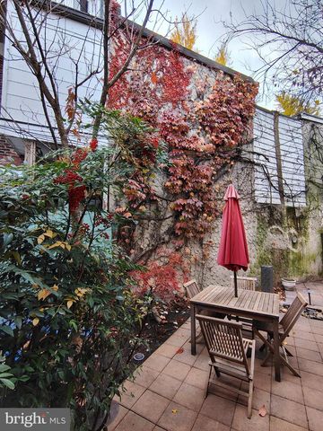 4 RAINEY CT, Philadelphia, PA 19103